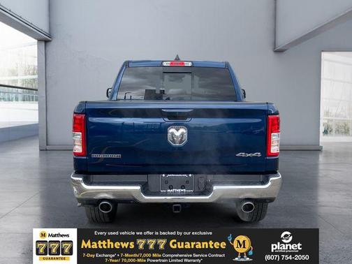Patriot Blue Pearlcoat 2022 RAM 1500 Big Horn/Lone Star