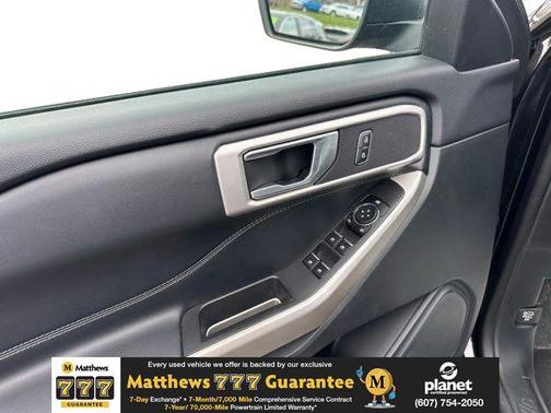 Agate Black Metallic 2022 Ford Explorer XLT