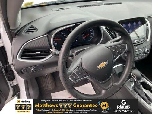 Summit White 2024 Chevrolet Malibu FWD 1LT