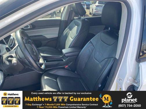 Bright White Clearcoat 2022 Jeep Compass Limited