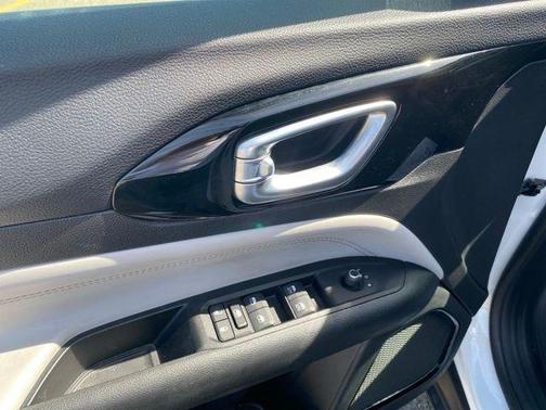 Bright White Clearcoat 2022 Jeep Compass Limited