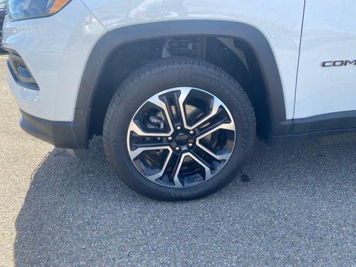 Bright White Clearcoat 2022 Jeep Compass Limited