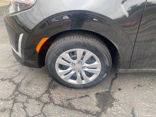 Fusion Black 2023 Kia Soul LX