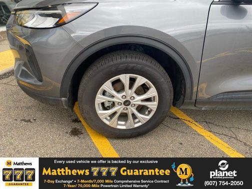 Carbonized Gray Metallic 2024 Ford Escape Active