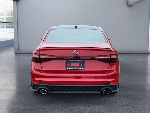 Kings Red Metallic w/Deep Black Roof 2026 Volkswagen Jetta GLI 2.0T Autobahn
