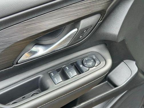 Ebony Twilight Metallic 2024 GMC Terrain SLE