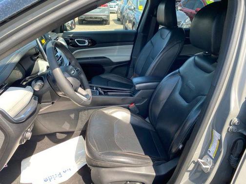 Sting-Gray Clearcoat 2023 Jeep Compass Limited