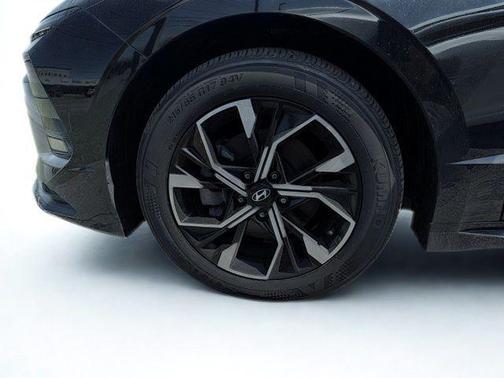 Abyss Black 2025 Hyundai SONATA SEL
