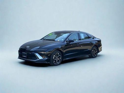 Abyss Black 2025 Hyundai SONATA SEL