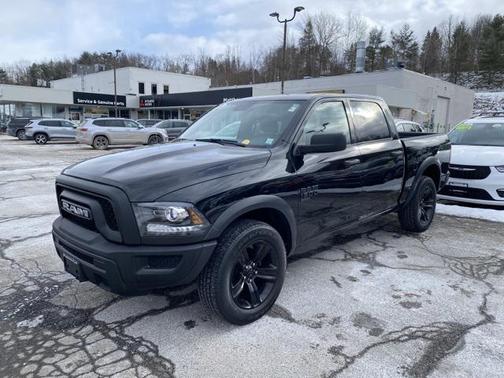2024 RAM 1500 Classic Warlock Crew Cab 4x4 5'7' Box