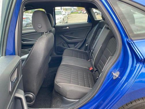 Rising Blue Metallic 2023 Volkswagen Jetta 1.5T Sport