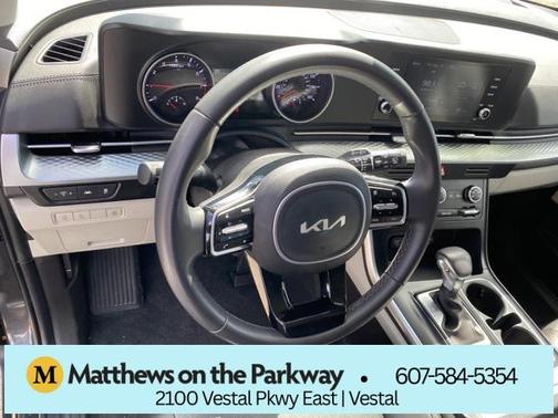 2024 Kia Carnival LX