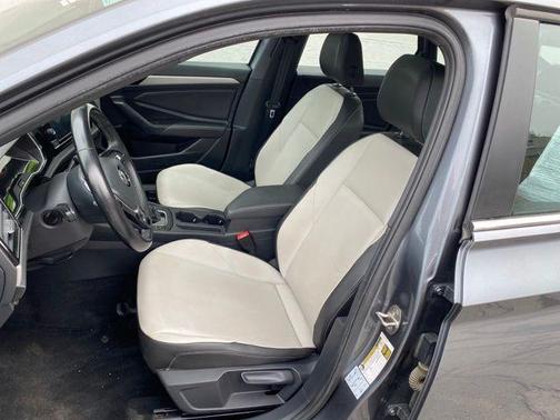 2019 Volkswagen Jetta 1.4T R-Line