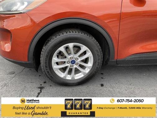 2020 Ford Escape SE