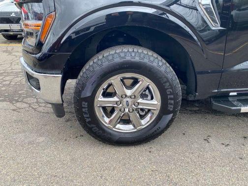 Agate Black Metallic 2025 Ford F-150 XLT