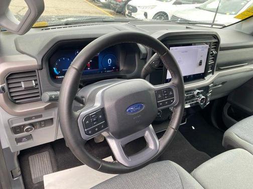 Agate Black Metallic 2025 Ford F-150 XLT