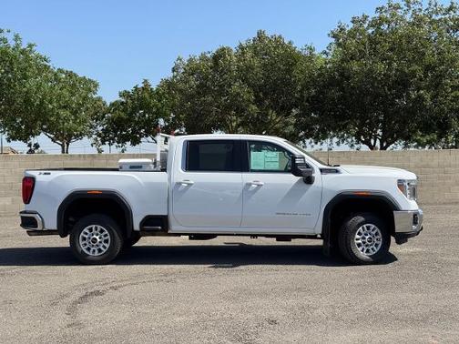 Summit White 2022 GMC Sierra 1500 SLE