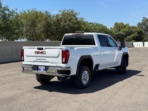 Summit White 2022 GMC Sierra 1500 SLE