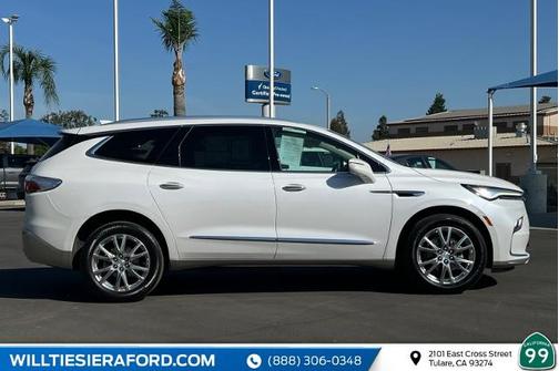 2022 Buick Enclave ESSENCE