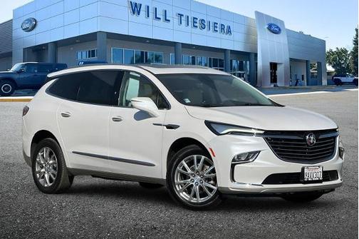 2022 Buick Enclave ESSENCE