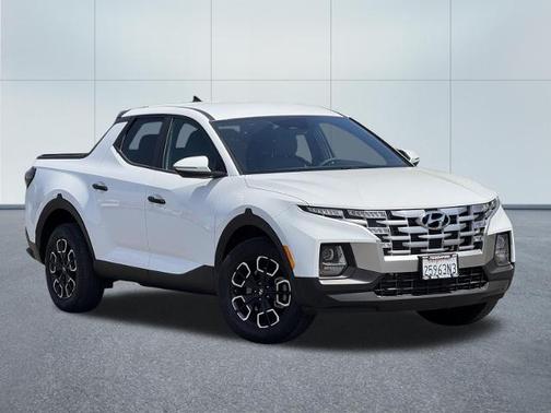 Ice White 2022 Hyundai SANTA CRUZ 2.5L SEL