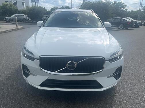 2023 Volvo XC60 B5 FWD Core