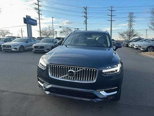 2024 Volvo XC90 Plus