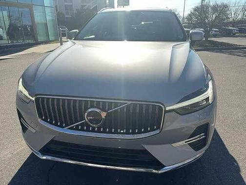 2023 Volvo XC60 Plus