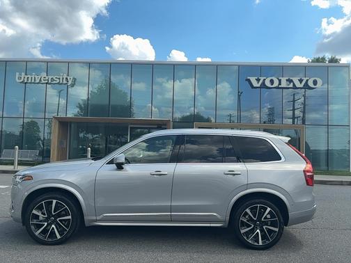 2024 Volvo XC90 B5 Plus Bright