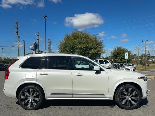 2022 Volvo XC90 Recharge Plug-In Hybrid T8 Inscription Expression Extended Range 7P