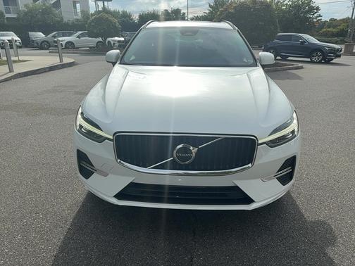 2023 Volvo XC60 B5 FWD Core