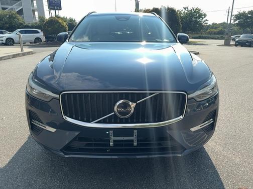 2023 Volvo XC60 B5 AWD Core