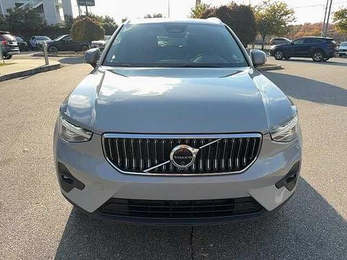 2024 Volvo XC40 Plus