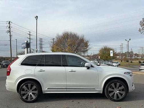 2023 Volvo XC90 Plus