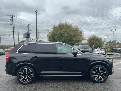 2024 Volvo XC90 B5 Plus Bright