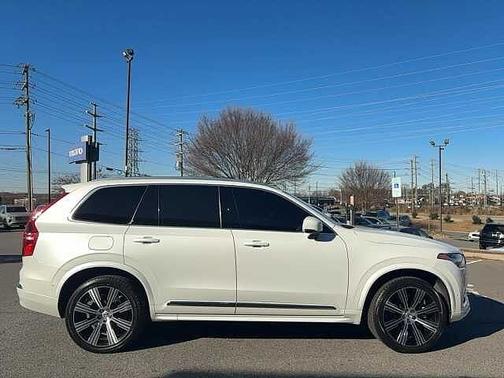 2024 Volvo XC90 Plus