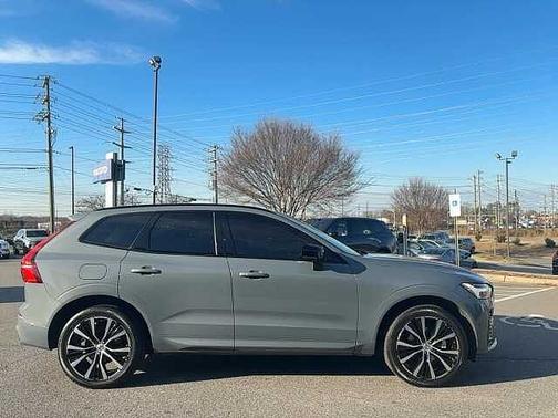 2024 Volvo XC60 Plus