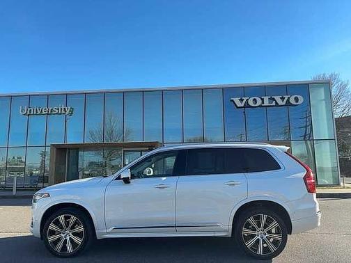 2024 Volvo XC90 B6 Ultimate Bright 6-Seater