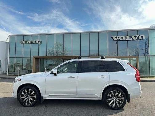 2023 Volvo XC90 Plus