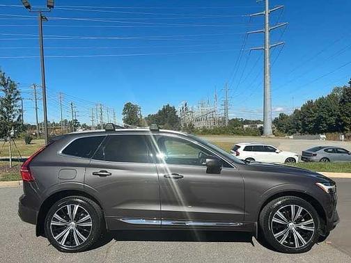 2022 Volvo XC60 B5 AWD Inscription