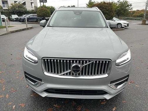 2025 Volvo XC90 Plus
