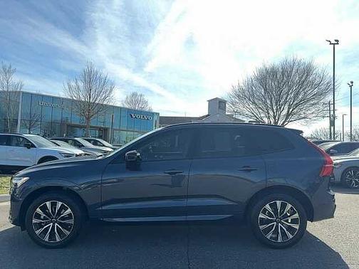 2024 Volvo XC60 Plus
