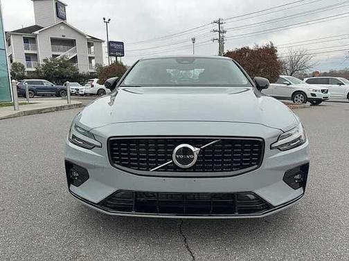 2024 Volvo S60 Core