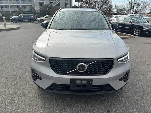 2023 Volvo XC40 Plus