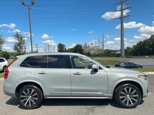 2024 Volvo XC90 B6 Plus Bright 7-Seater