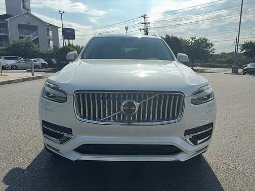 2024 Volvo XC90 Plus