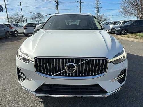 2023 Volvo XC60 Plus