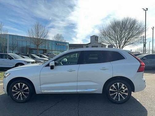 2023 Volvo XC60 Plus