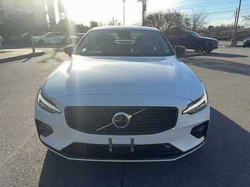 2024 Volvo S60 Core