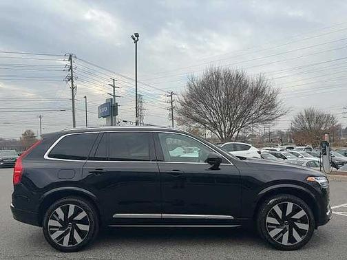 2024 Volvo XC90 Plus